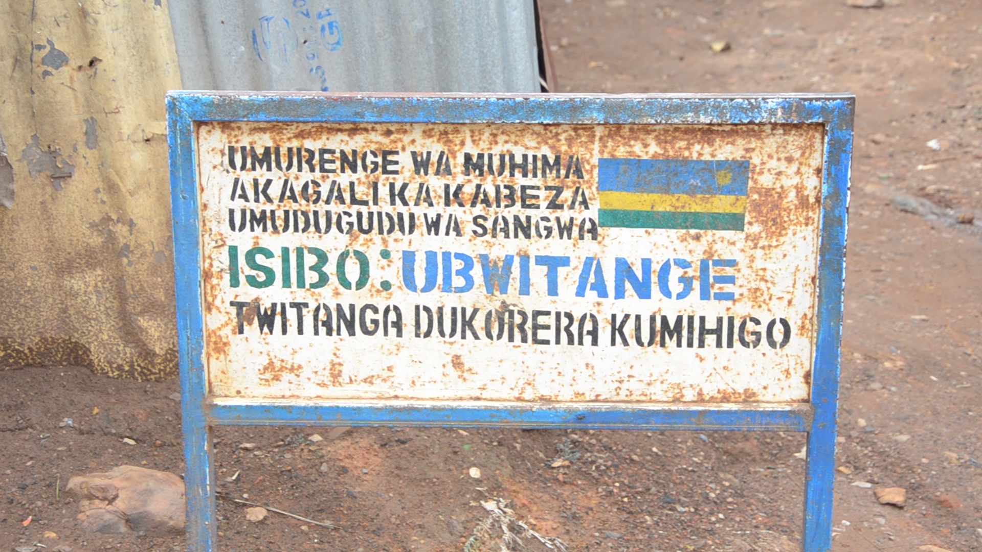 DSC_9528.MOV.00_01_35_06.Still003