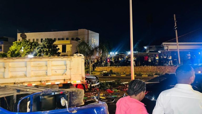 g81u-0wwaaafnr2-6e457